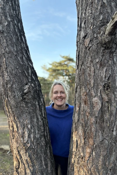 Marieke van Vuure in het bos - Leren van het Leven